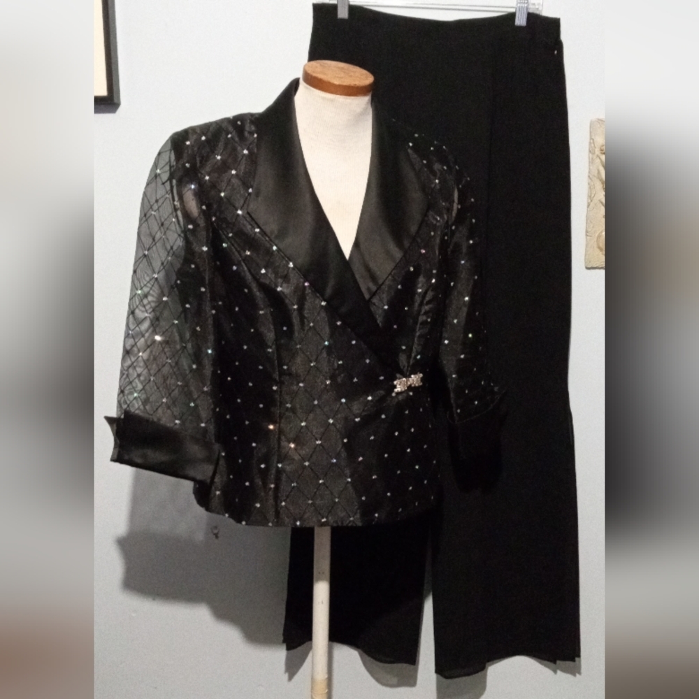 R & M Richard's 2 pc pants suit....sheer